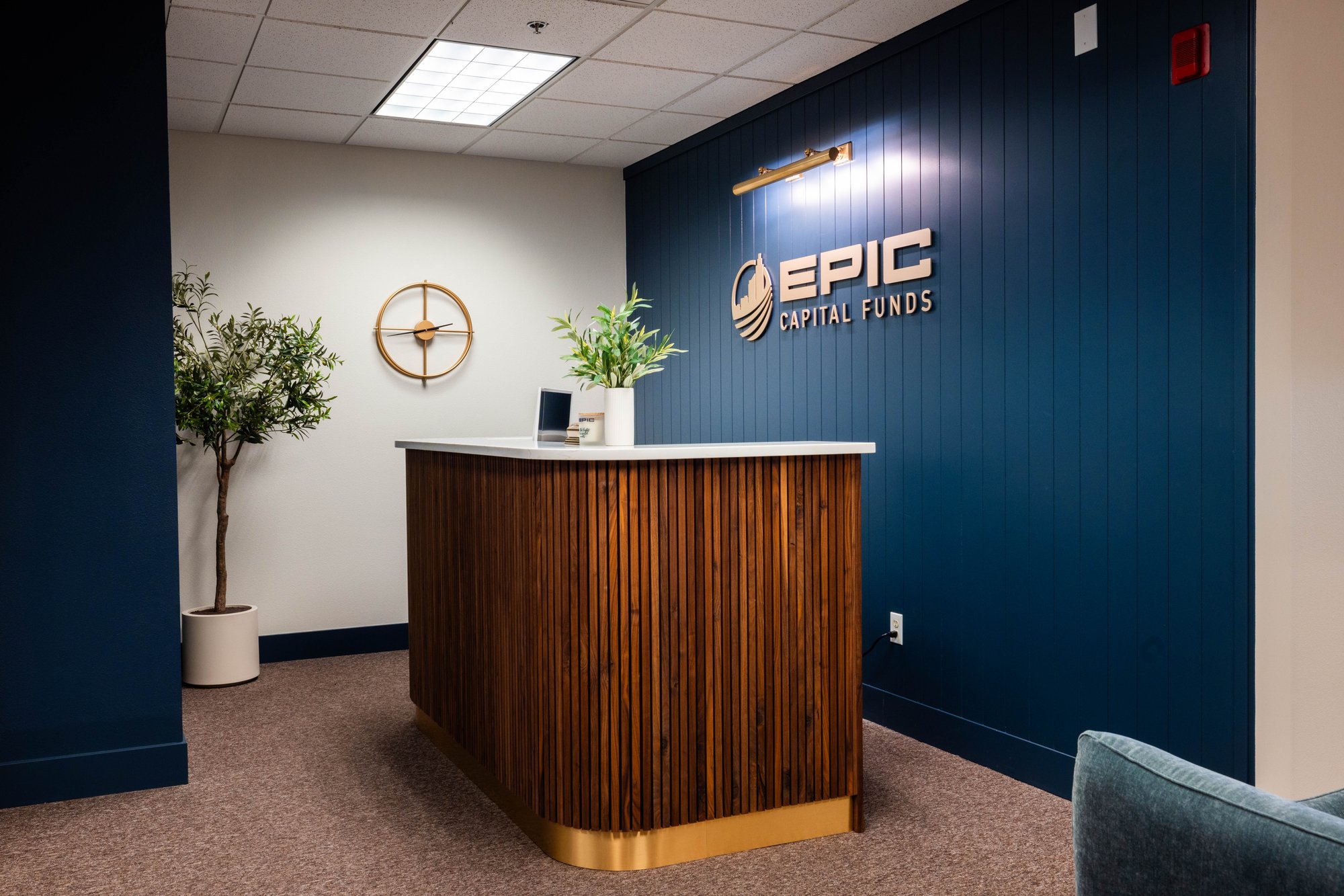 2511-04 EPIC Capital Video and Photo 103